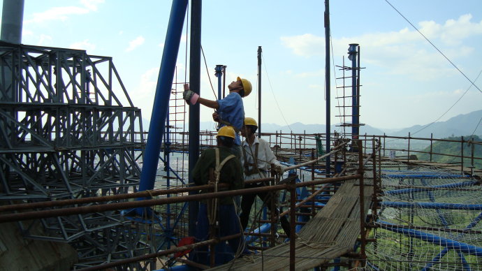 彰武钢结构厂房巧从六个方面做好钢结构雨季施工方案